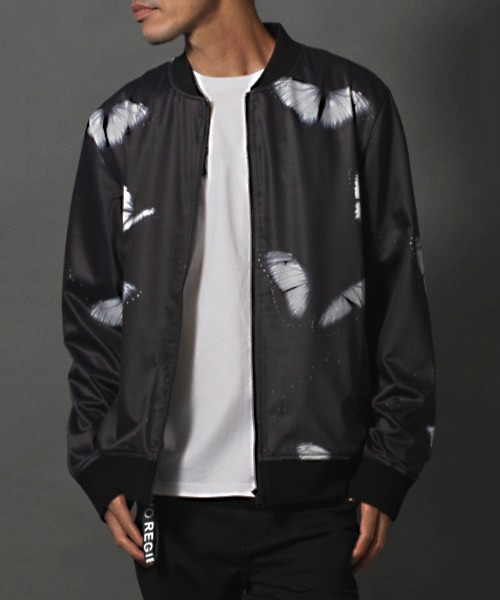 REGIEVO(レジエボ)の「【REGIEVO】バタフライプリント / MA-1 ジップアップブルゾン(MA-1・メンズ・ブルー/グレー・LARGE/MEDIUM)」の1枚目の写真