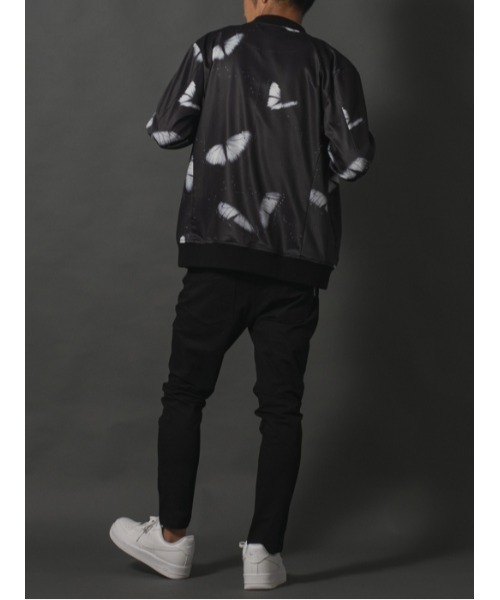 REGIEVO(レジエボ)の「【REGIEVO】バタフライプリント / MA-1 ジップアップブルゾン(MA-1・メンズ・ブルー/グレー・LARGE/MEDIUM)」の13枚目の写真
