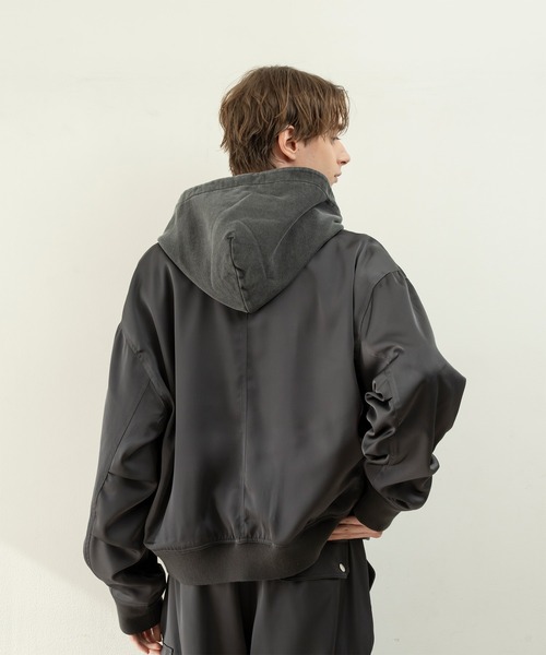 Forte（フォルテ）（フォルテ）の「West Side Modern Flight Jacket/ウエストサイドモダンフライトジャケット/MA-1/軽い着心地（MA-1・メンズ・グレー/ブラウン・LARGE/MEDIUM）」の4枚目の写真