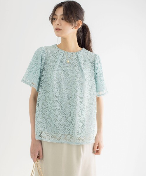 組曲(クミキョク)の「フラワーレース ブラウス(Tシャツ/カットソー・レディース・アイボリー系/ライトグリーン系/ブラック系・2/3)」の6枚目の写真