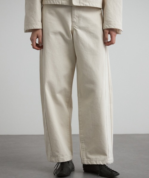 CREDONA（クレドナ）の「WIDE BEETLE DENIM PANTS/ワイドビートルデニムパンツ（デニムパンツ・レディース・ブルー/アイボリー・0/1/2）」の2枚目の写真