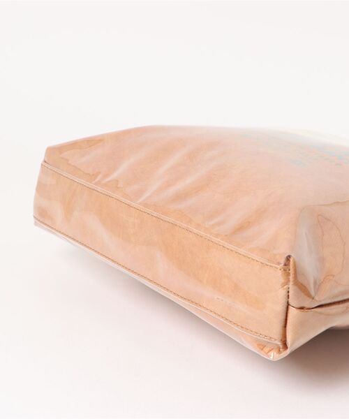 ACCOMMODE(アコモデ)の「タイベックPCスリーブバッグ(ショルダーバッグ・レディース・グレー/ベージュ・FREE)」の6枚目の写真