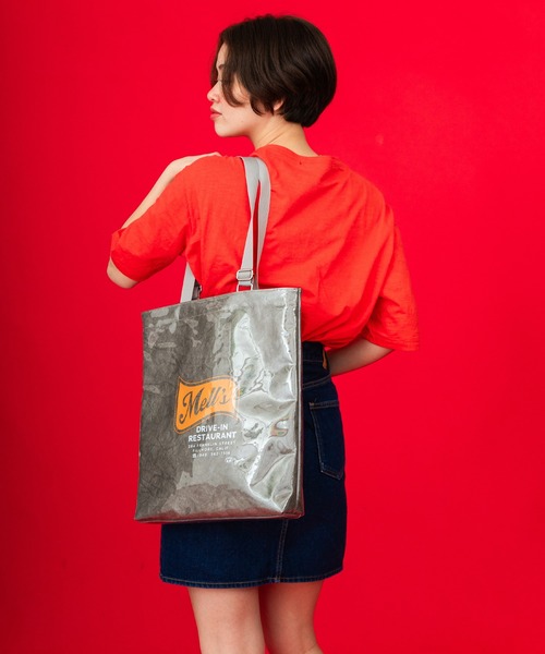 ACCOMMODE(アコモデ)の「タイベックPCスリーブバッグ(ショルダーバッグ・レディース・グレー/ベージュ・FREE)」の14枚目の写真