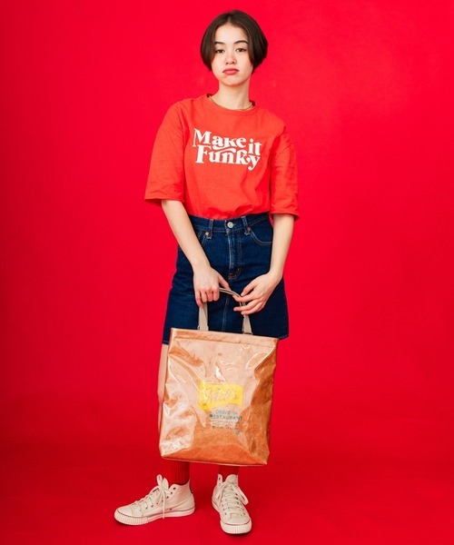 ACCOMMODE(アコモデ)の「タイベックPCスリーブバッグ(ショルダーバッグ・レディース・グレー/ベージュ・FREE)」の15枚目の写真