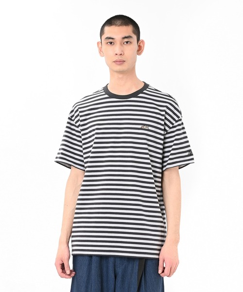 NEW BALANCE（ニューバランス）の「シューパッチショートスリーブTシャツ（Tシャツ/カットソー・メンズ・ライトブルー/カーキ/ブラック/ホワイト・XX-LARGE/X-LARGE/LARGE/MEDIUM/SMALL）」の2枚目の写真