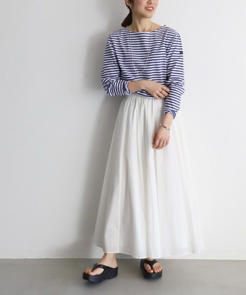 OOFOS（ウーフォス）の「【OOFOS】O Omega-リカバリーサンダル（サンダル・レディース・ベージュ/ブラック・24/23）」の13枚目の写真