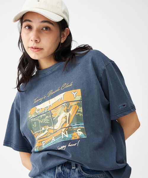 tommy jeans(トミー ジーンズ)の「リラックスビーチクラブグラフィックTシャツ(Tシャツ/カットソー・メンズ・ホワイト/ネイビー・LARGE/MEDIUM/X-LARGE/SMALL)」の13枚目の写真