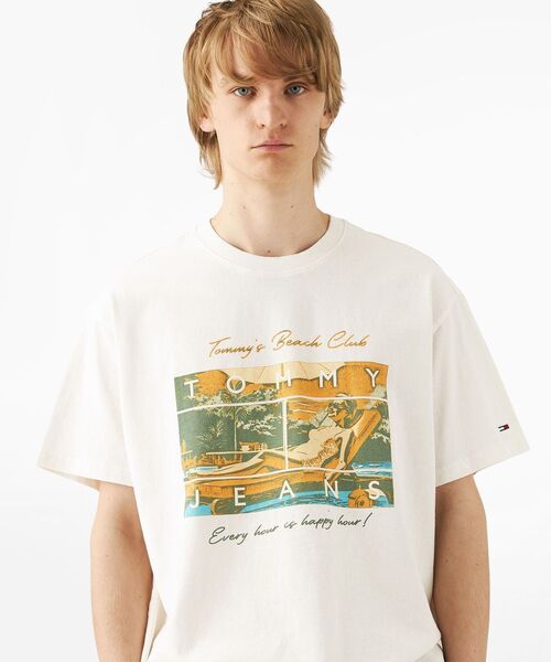 tommy jeans(トミー ジーンズ)の「リラックスビーチクラブグラフィックTシャツ(Tシャツ/カットソー・メンズ・ホワイト/ネイビー・LARGE/MEDIUM/X-LARGE/SMALL)」の22枚目の写真