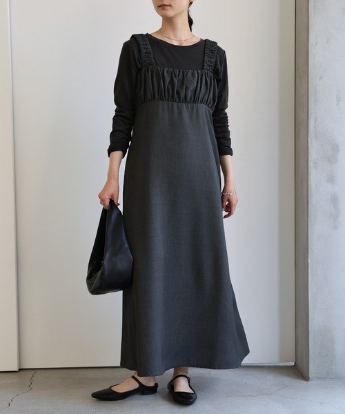 select MOCA（セレクトモカ）の「ギャザーベアキャミワンピース（ワンピース・レディース・ブラウン/チャコールグレー/グレイッシュベージュ・FREE）」の2枚目の写真