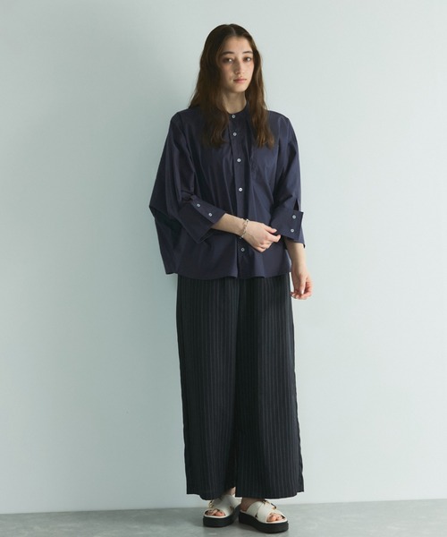 VICKY（ビッキー）の「ノーカラーダブルカフスブラウス≪洗濯機で洗える≫（シャツ/ブラウス・レディース・ネイビー/オフホワイト/ブルー・M）」の10枚目の写真