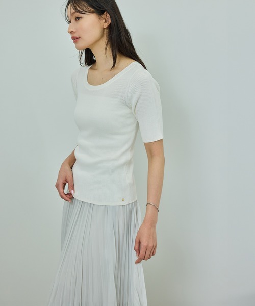 ROPE'（ロペ）の「【洗える】【WEB・一部店舗限定】前後2WAYボートネックリブ5分袖ニット（ニット/セーター・レディース・オフホワイト/ピンク/ブラック/ブルー・FREE）」の13枚目の写真