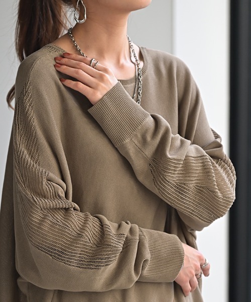 HUG.U(ハグユー)の「前後2way メッシュニットプルオーバー(ニット/セーター・レディース・ブルー/ブラック/ベージュ/レッド/ホワイト・FREE)」の17枚目の写真