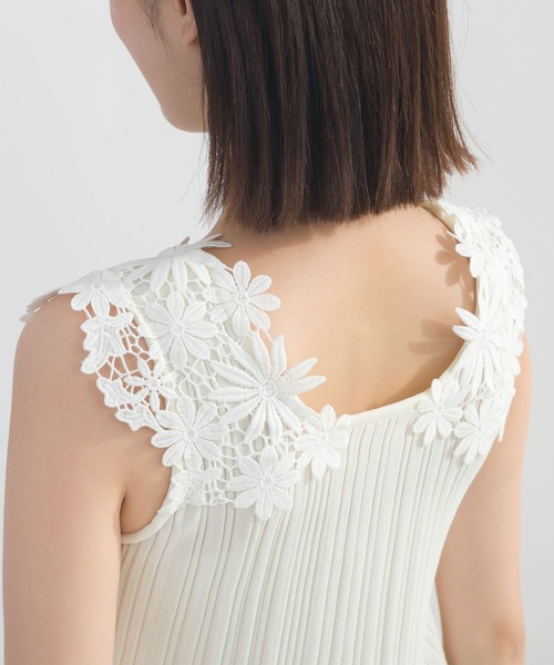 PICCIN(ピッチン)の「【WEB限定】フラワーショルダーニットチュニック(キャミソール・レディース・ブラック/オフホワイト・L/M)」の20枚目の写真