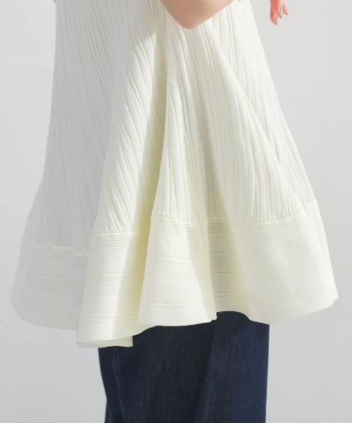 PICCIN(ピッチン)の「【WEB限定】フラワーショルダーニットチュニック(キャミソール・レディース・ブラック/オフホワイト・L/M)」の21枚目の写真