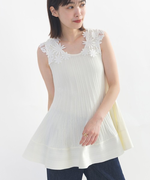 PICCIN(ピッチン)の「【WEB限定】フラワーショルダーニットチュニック(キャミソール・レディース・ブラック/オフホワイト・L/M)」の3枚目の写真