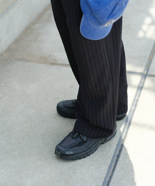 WHIMSIC（ウィムジック）の「【UNISEX/SET対応】シアサッカーストライプルーズフィットイージーパンツ（その他パンツ・レディース・ブラック/ベージュ・FREE）」の6枚目の写真