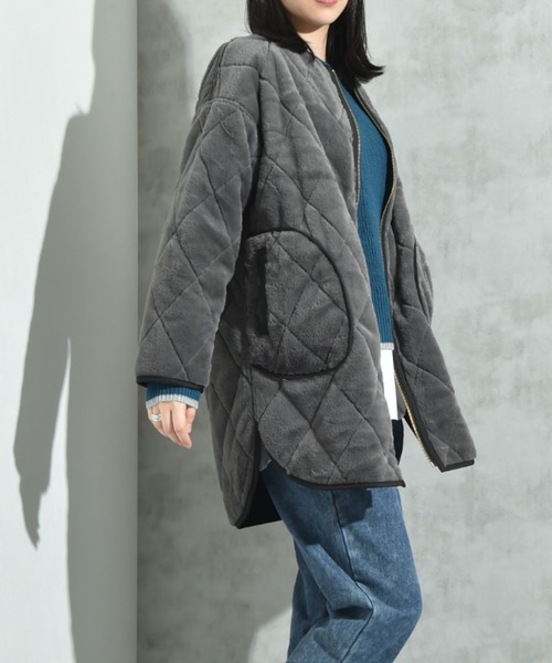 INTERPLANET（インタープラネット）の「タフタ＊キルトリバーシブルミドルコート（ノーカラーコート・レディース・グレイッシュベージュ/チャコールグレー・FREE）」の15枚目の写真