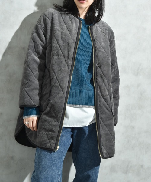 INTERPLANET（インタープラネット）の「タフタ＊キルトリバーシブルミドルコート（ノーカラーコート・レディース・グレイッシュベージュ/チャコールグレー・FREE）」の18枚目の写真