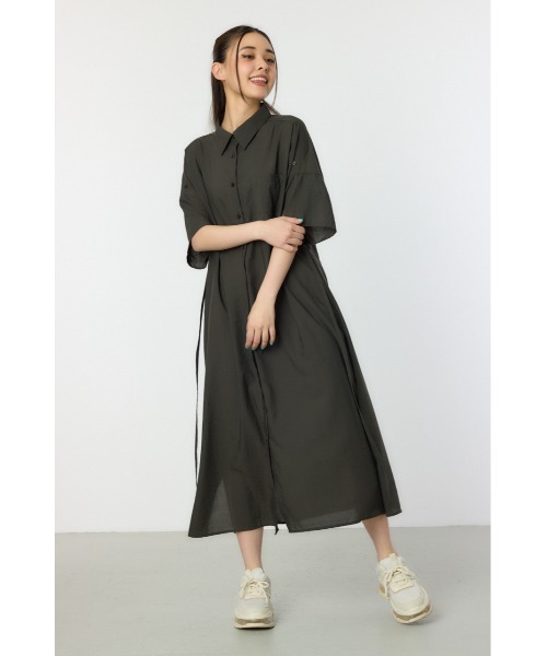 RODEO CROWNS WIDE BOWL（ロデオクラウンズワイドボウル）の「エアリータッチシャツワンピース（シャツワンピース・レディース・チャコールグレー/オフホワイト/オレンジ・FREE）」の4枚目の写真