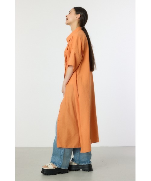 RODEO CROWNS WIDE BOWL（ロデオクラウンズワイドボウル）の「エアリータッチシャツワンピース（シャツワンピース・レディース・チャコールグレー/オフホワイト/オレンジ・FREE）」の12枚目の写真