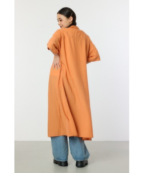 RODEO CROWNS WIDE BOWL（ロデオクラウンズワイドボウル）の「エアリータッチシャツワンピース（シャツワンピース・レディース・チャコールグレー/オフホワイト/オレンジ・FREE）」の13枚目の写真