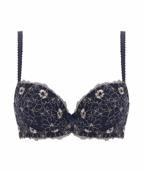 TRIUMPH（トリンプ）の「美胸フィットブラ アザレア ブラジャー【B,C,D,E,F,Gカップ】 TRAC001 WHU（ブラジャー・レディース・ライトブルー/ワインレッド/ホワイト/ネイビー・B65/B70/B75/B80/C65/C70/C75/C80/C85/D65/D70/D75/D80/D85/E65/E70/E75/E80/E85/F65/F70/F75/F80/F85/G65/G70/G75/G80）」の9枚目の写真