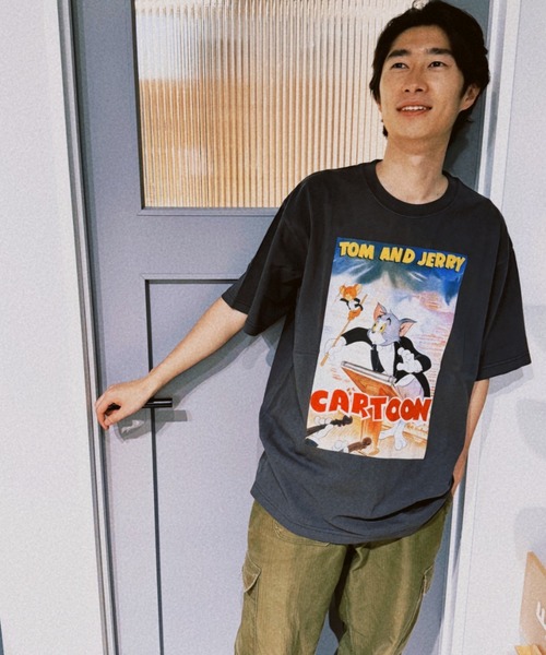 minius(ミニウス)の「【Tom&Jerry/トムとジェリー】""My Favorite Cartoon"" T-Shirt"半袖プリントTシャツ ビックシルエット ピグメント加工 ヴィンテージライク(Tシャツ/カットソー・メンズ・ホワイト/チャコールグレー・MEDIUM/LARGE/X-LARGE)」の10枚目の写真