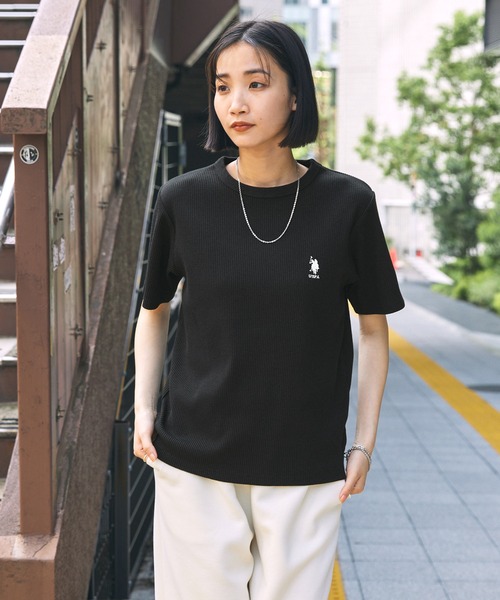 MONO-MART(モノマート)の「U.S. POLO ASSN. /ユーエスポロアッスン 別注 ワンポイント刺繍 リブクルーネック半袖Tシャツ(Tシャツ/カットソー・レディース・ブラウン/ブラック×ホワイト/ブラック/ライトピンク/オフホワイト/グレー系・M/L)」の22枚目の写真