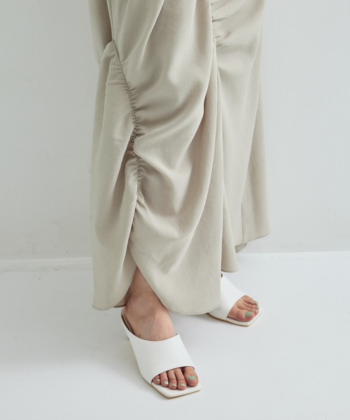 STUDIOUS(ステュディオス)の「【STUDIOUS/ステュディオス】GATHER SHIRRING SKIRT/ギャザーシャーリングスカート(スカート・レディース・ブラック/ベージュ・1/2)」の11枚目の写真