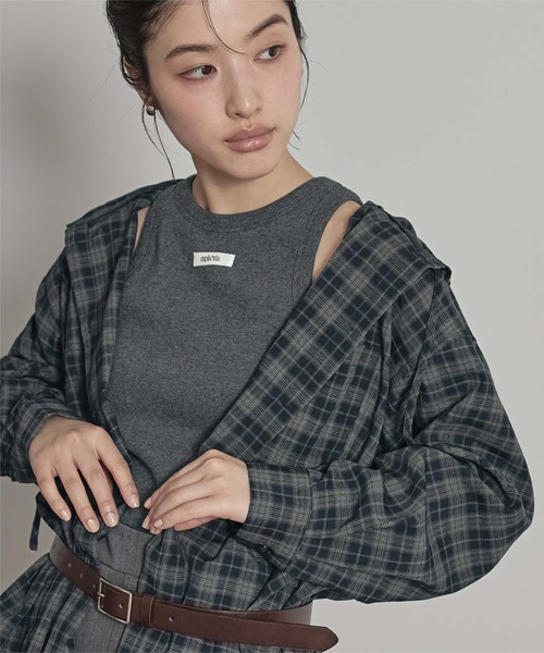 miette(ミエット)の「フード付きオーバーサイズチェックシャツ(シャツ/ブラウス・レディース・ブラック/ネイビー/ブラウン・FREE)」の1枚目の写真