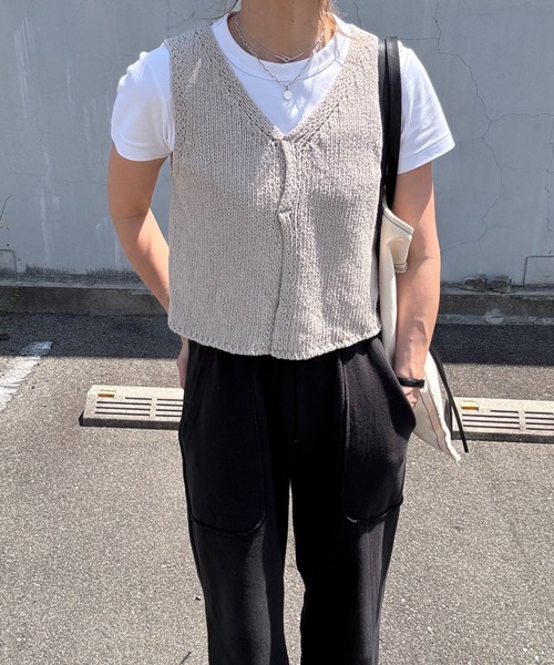 クロップドVネックニットベスト(chiica select)クロップドV