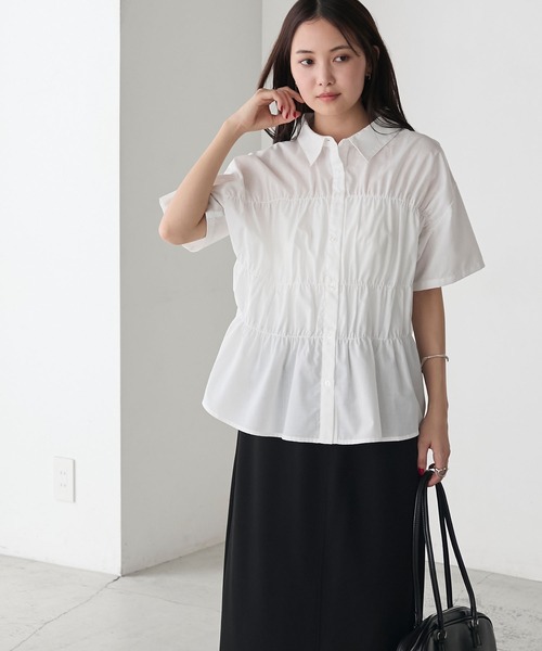 forksy.(フォルクシー)の「【forksy.】シャーリングデザイン ビスチェライク半袖シャツ(シャツ/ブラウス・レディース・ライトブルー/チャコールグレー/オフホワイト・FREE)」の15枚目の写真