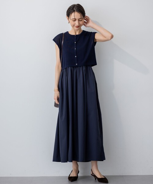 23区 L(ニジュウサンクオオキイサイズ)の「【Oggi8月号掲載/洗える】ニットレイヤード ワンピース(ワンピース・レディース・ベージュ系/ネイビー系/ダークブラウン系・44/48/46)」の17枚目の写真