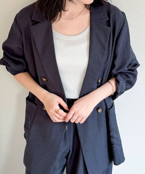 fredy emue（フレディエミュ）の「ラメリブタンクトップ（タンクトップ・レディース・オフホワイト/ライトグレー・38）」の4枚目の写真