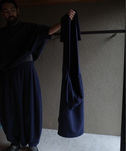 GARDEN TOKYO（ガーデントウキョウ）の「CHEAP MAGIC/チープマジック/CM-001/CHEAP HOOODIE BAG（ショルダーバッグ・メンズ・ネイビー/チャコールグレー・F）」の12枚目の写真