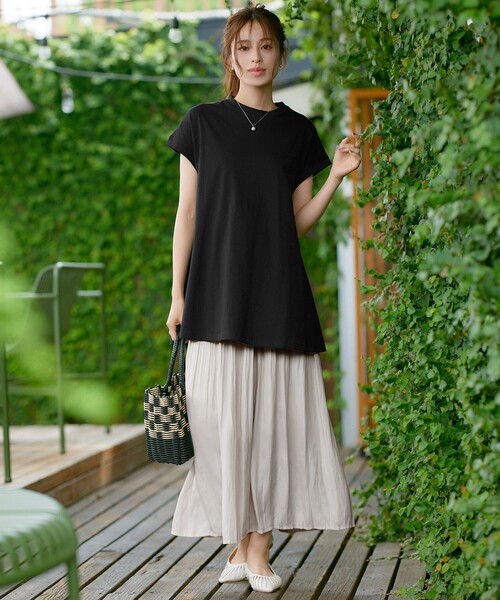 Tiaclasse(ティアクラッセ)の「【接触冷感】 フレンチスリーブフレアカットソー(Tシャツ/カットソー・レディース・チャコールグレー/ブラック/オフホワイト/ピンク/ブルー/ピンク系・FREE)」の7枚目の写真