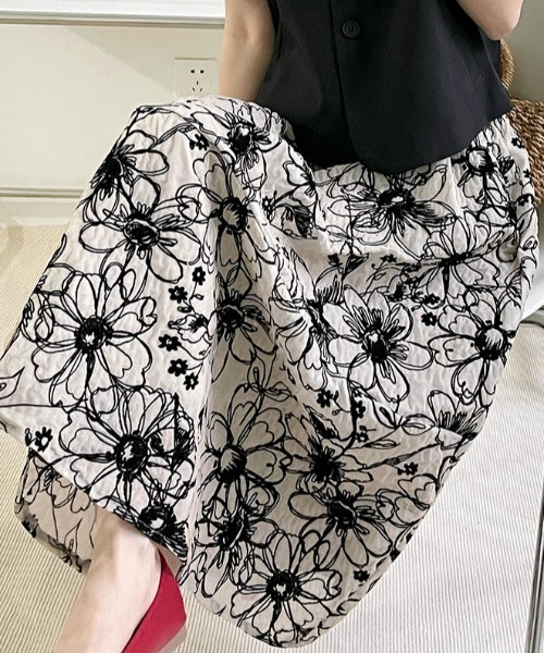 Aelina（エリナ）の「ハイウエスト刺繍ポケット付きスカート（スカート・レディース・ベージュ・M/L）」の3枚目の写真