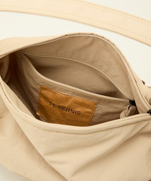 LE VERNIS(ル・ベルニ) Stomach bag S（ハンドバッグ）｜LE
