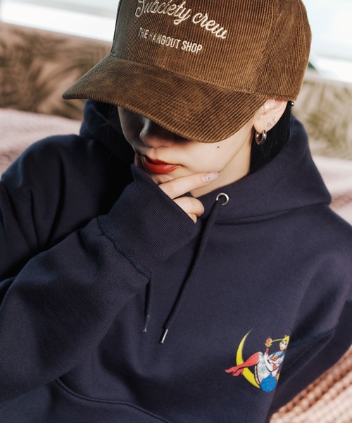 Subciety(サブサエティ)の「Moon light hoodie【WOMEN】(ベスト・レディース・ネイビー/ブラック/グレー・FREE)」の4枚目の写真