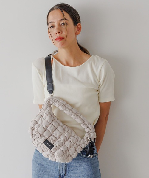 BAYFLOW（ベイフロー）の「ポップコーンラウンドショルダー（ハンドバッグ・レディース・ライトグレー/ブルー/ブラック・FREE）」の3枚目の写真