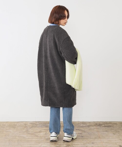 Ray BEAMS（レイビームス）の「【WEB限定】GYMPHLEX / ボア ノーカラー コート（ノーカラーコート・レディース・ナチュラル/チャコールグレー・12）」の5枚目の写真