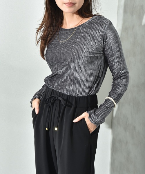 INTERPLANET（インタープラネット）の「プリーツベロア長袖プルオーバー（Tシャツ/カットソー・レディース・ブラック/アイボリー/チャコールグレー・FREE）」の15枚目の写真