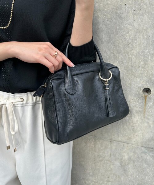 Jena espace merveilleux（ジェナ　エスパスメルヴェイユ）の「タッセル本革ボストンバッグ（ショルダーバッグ・レディース・グレー/ブラック・FREE）」の10枚目の写真