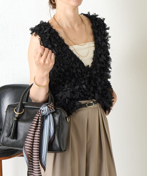 Jena espace merveilleux（ジェナ　エスパスメルヴェイユ）の「タッセル本革ボストンバッグ（ショルダーバッグ・レディース・グレー/ブラック・FREE）」の12枚目の写真