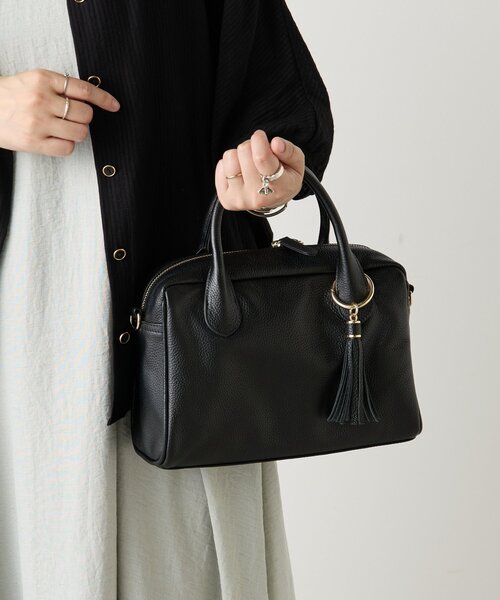 Jena espace merveilleux（ジェナ　エスパスメルヴェイユ）の「タッセル本革ボストンバッグ（ショルダーバッグ・レディース・グレー/ブラック・FREE）」の13枚目の写真