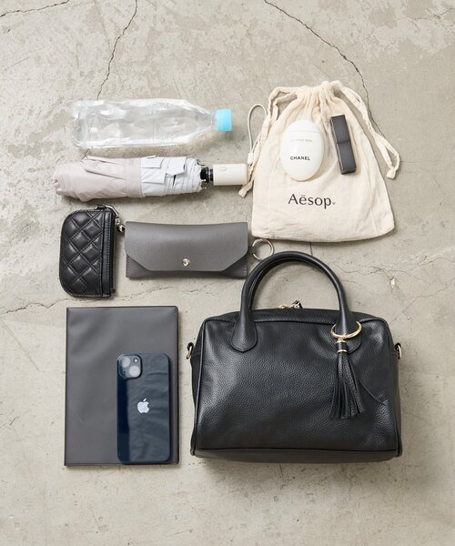 Jena espace merveilleux（ジェナ　エスパスメルヴェイユ）の「タッセル本革ボストンバッグ（ショルダーバッグ・レディース・グレー/ブラック・FREE）」の16枚目の写真