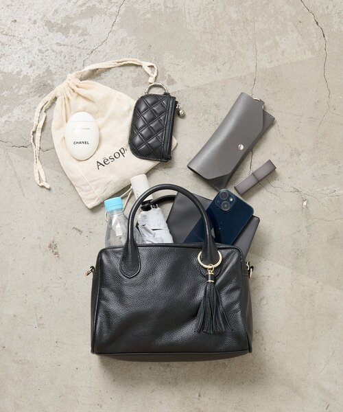 Jena espace merveilleux（ジェナ　エスパスメルヴェイユ）の「タッセル本革ボストンバッグ（ショルダーバッグ・レディース・グレー/ブラック・FREE）」の17枚目の写真