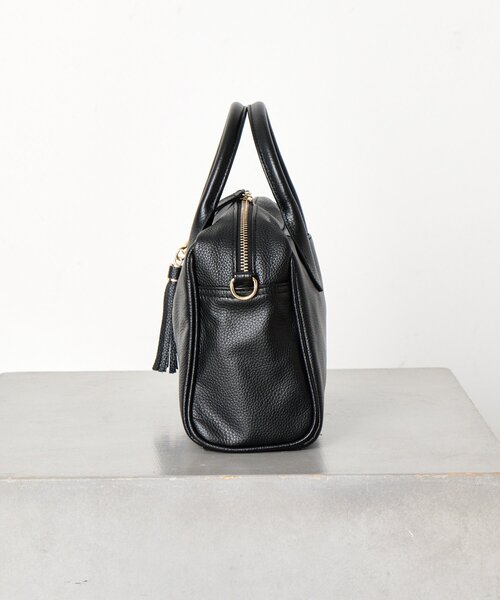 Jena espace merveilleux（ジェナ　エスパスメルヴェイユ）の「タッセル本革ボストンバッグ（ショルダーバッグ・レディース・グレー/ブラック・FREE）」の19枚目の写真