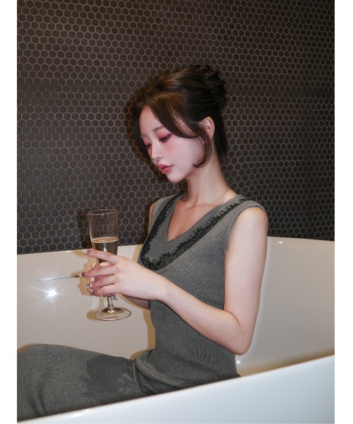 Darich(ダーリッチ)の「エッジレースニットロングワンピース(ワンピース・レディース・グレー/アイボリー・FREE/FS)」の19枚目の写真