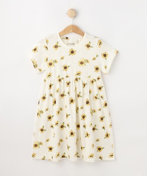 SHOO・LA・RUE(シューラルー)の「【100-150cm】アソート総柄カットワンピース(ワンピース・キッズ・アイボリー系/ブラック系・15 /14/13/12/11/10)」の5枚目の写真